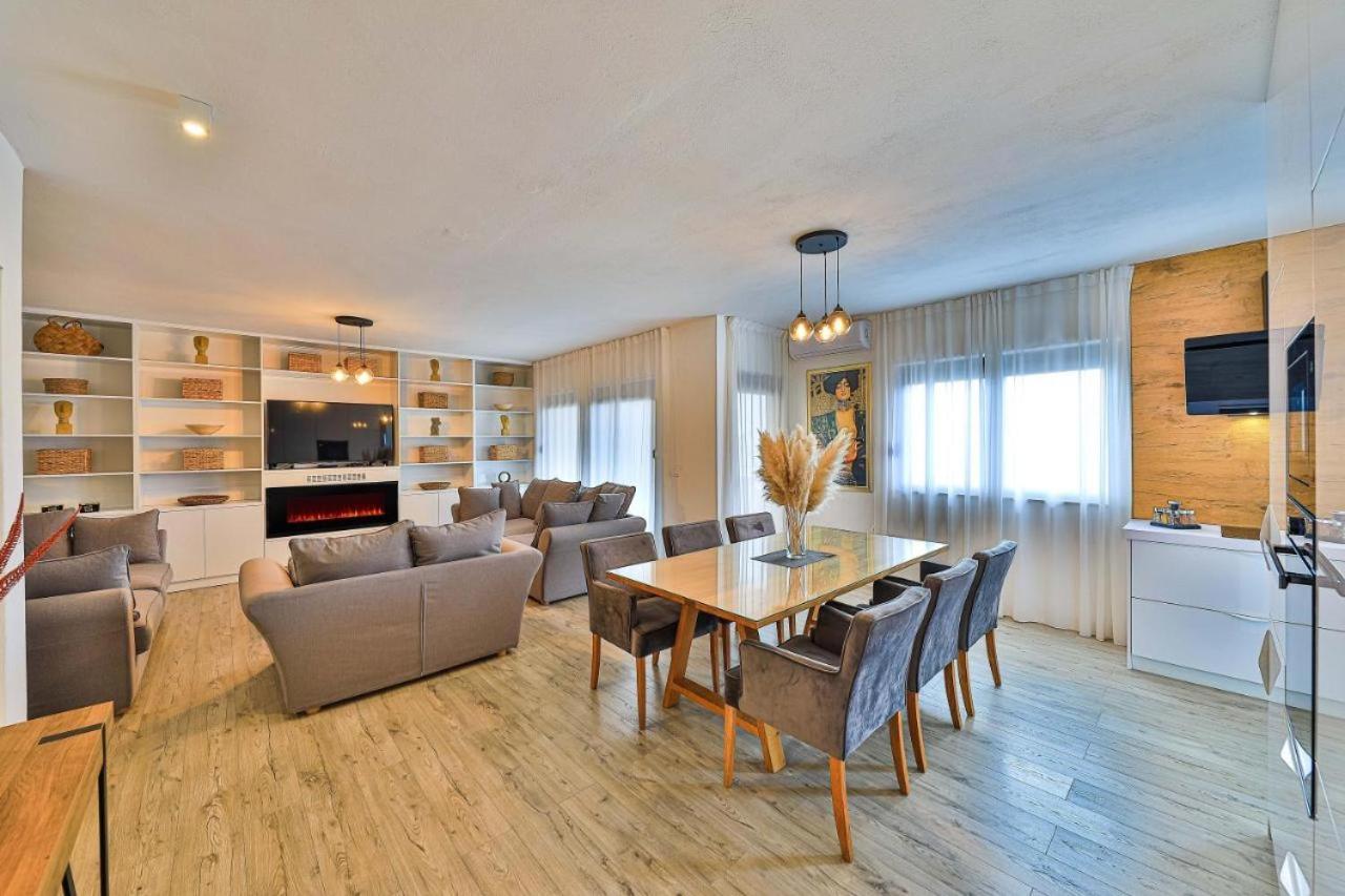 Ipm Apartments Kastela Bagian luar foto