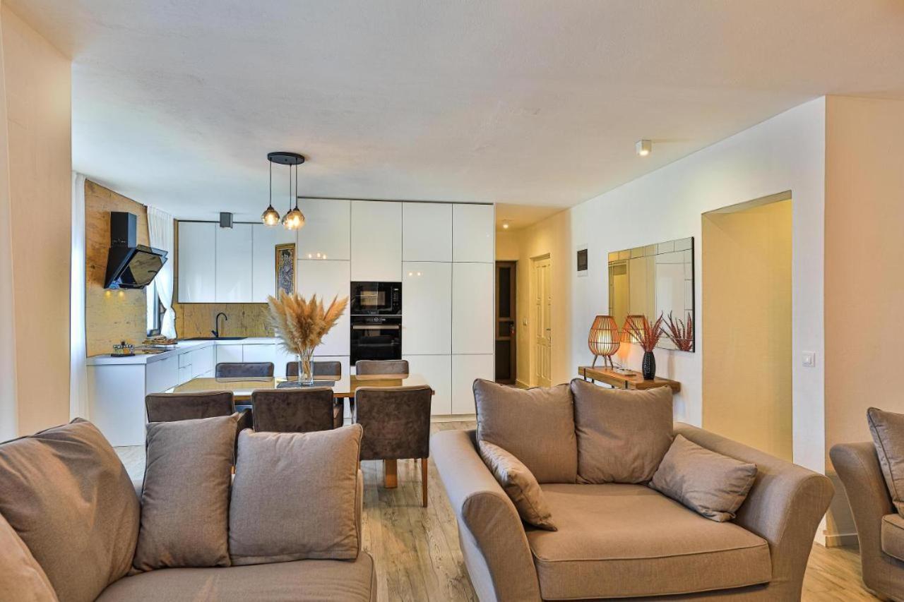 Ipm Apartments Kastela Bagian luar foto
