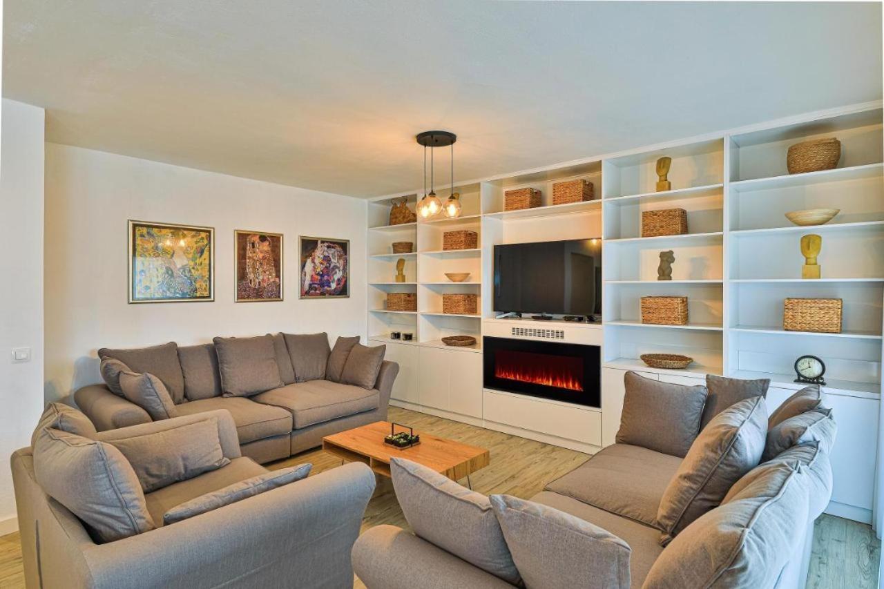 Ipm Apartments Kastela Bagian luar foto